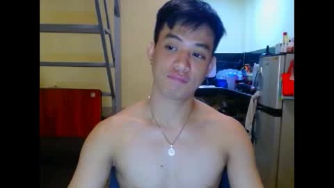 asiandreamboyx online show from December 22, 10:56 am