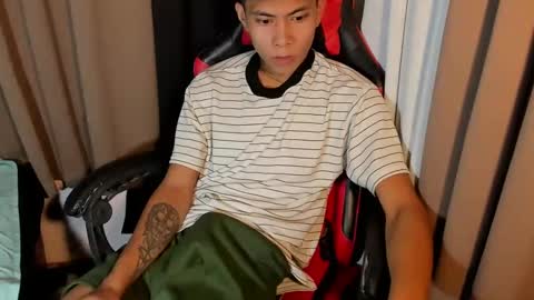 mark online show from February 20, 7:52 pm