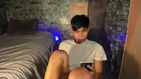 mark online show from April 19, 3:28 am