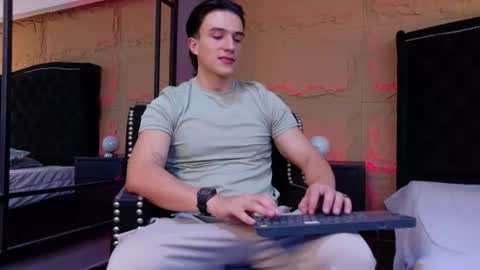 Aslan  online show from July 29, 12:42 am