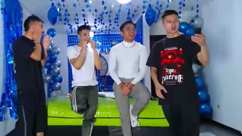 THOMAS AND DAMIAND online show from February 8, 12:17 am