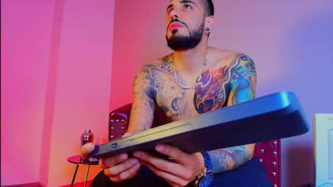Snapshot of asmodeus_bael_ chatting on October 6, 3:55 am asmodeus bael online show from October 6, 3:55 am