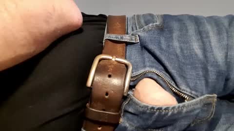 Will take commands from GuysWomenCouples etc online show from February 8, 6:33 pm