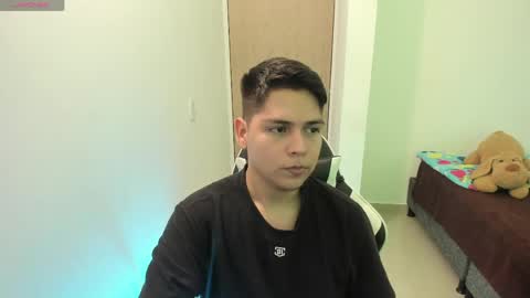 Asta Kuno online show from April 25, 2:36 pm