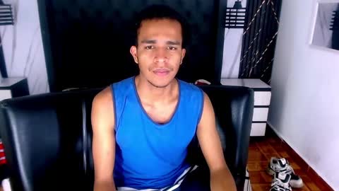 Snapshot of aston_vera chatting on September 10, 3:05 am Aston online show from September 10, 3:05 am