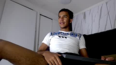 Snapshot of aston_vera chatting on September 26, 3:26 am Aston online show from September 26, 3:26 am
