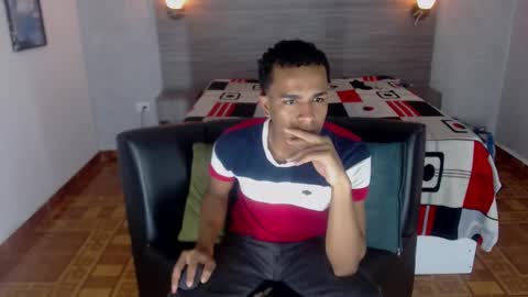 Snapshot of aston_vera chatting on September 15, 3:08 am Aston online show from September 15, 3:08 am