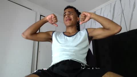 Snapshot of aston_vera chatting on October 2, 3:32 am Aston online show from October 2, 3:32 am