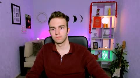 astren online show from March 31, 5:53 am