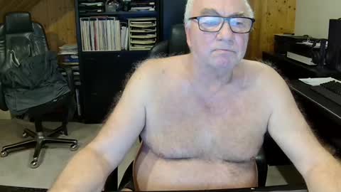 asusandy online show from January 15, 11:30 pm