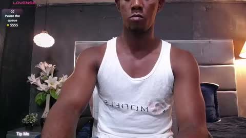 Snapshot of athleticbig_cock chatting on October 18, 2:27 am ATHLETIC COCK online show from October 18, 2:27 am
