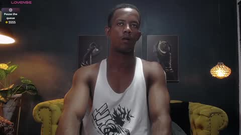 Snapshot of athleticbig_cock chatting on December 24, 1:59 am ATHLETIC COCK online show from December 24, 1:59 am