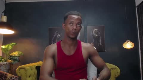 Snapshot of athleticbig_cock chatting on December 18, 2:10 am ATHLETIC COCK online show from December 18, 2:10 am