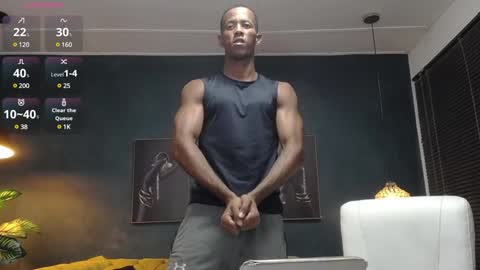 Snapshot of athleticbig_cock chatting on December 15, 1:46 am ATHLETIC COCK online show from December 15, 1:46 am