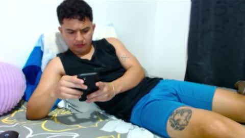 Robin online show from February 7, 9:53 pm