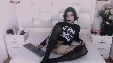 Snapshot of atley_dolly_ chatting on September 30, 10:02 pm ATLEY online show from September 30, 10:02 pm