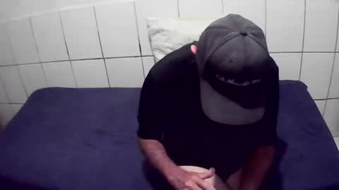 cesar augusto online show from April 18, 7:29 pm