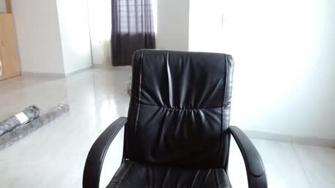 Aureliano online show from February 15, 9:45 pm