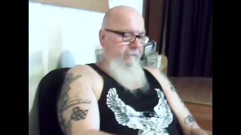 aussie4inch online show from April 30, 2:29 am