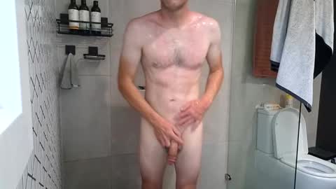 Snapshot of aussieweapon chatting on January 8, 10:58 pm Nick online show from January 8, 10:58 pm