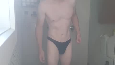 Snapshot of aussieweapon chatting on December 2, 10:10 pm Nick online show from December 2, 10:10 pm