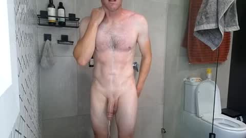 Snapshot of aussieweapon chatting on January 6, 12:37 am Nick online show from January 6, 12:37 am