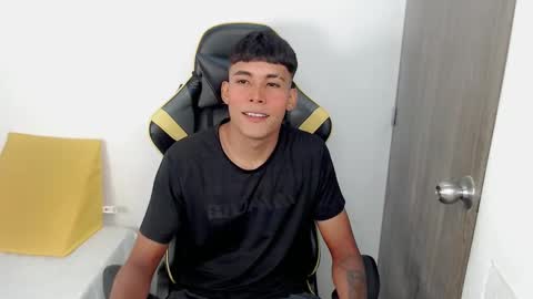 Snapshot of austin_col_ chatting on September 14, 8:44 pm AUSTIN online show from September 14, 8:44 pm