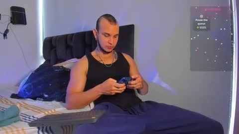 A online show from February 15, 10:29 pm