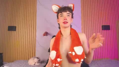 Snapshot of austin_rouse chatting on September 9, 8:30 pm austin_rouse online show from September 9, 8:30 pm
