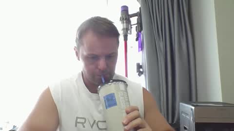 averagejoe2025 online show from June 9, 3:41 am