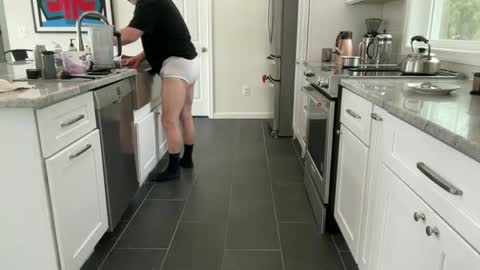 avgdiver online show from February 15, 2:58 pm