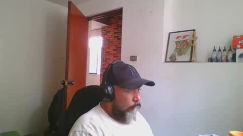 Dark r0k3r online show from December 3, 3:29 pm