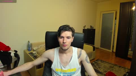 Snapshot of awesome_justin chatting on January 14, 12:54 am Justin online show from January 14, 12:54 am