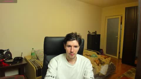 Snapshot of awesome_justin chatting on March 6, 2:41 am Justin online show from March 6, 2:41 am