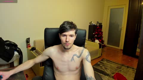 Snapshot of awesome_justin chatting on December 16, 9:20 pm Justin online show from December 16, 9:20 pm