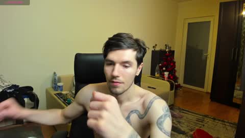 Snapshot of awesome_justin chatting on January 4, 5:16 pm Justin online show from January 4, 5:16 pm