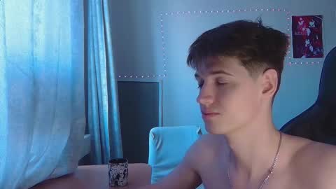 axel_0ne online show from February 26, 10:49 am