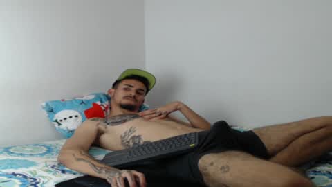 Snapshot of axel_ag chatting on December 20, 6:24 pm Axel online show from December 20, 6:24 pm