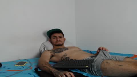 Snapshot of axel_ag chatting on January 6, 5:38 pm Axel online show from January 6, 5:38 pm