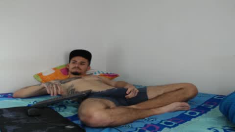 Snapshot of axel_ag chatting on December 15, 10:15 pm Axel online show from December 15, 10:15 pm