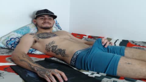 Snapshot of axel_ag chatting on January 24, 4:06 pm Axel online show from January 24, 4:06 pm