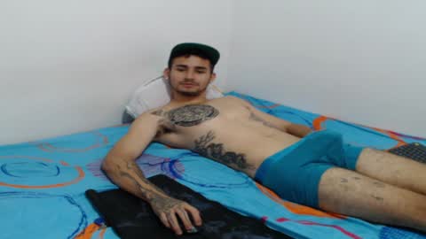 Snapshot of axel_ag chatting on January 10, 3:16 pm Axel online show from January 10, 3:16 pm