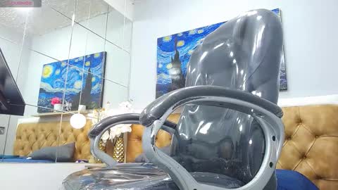 Axel online show from February 12, 9:15 am