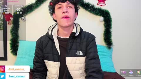 Snapshot of axel_evanss chatting on January 6, 12:46 pm Axel Evanss online show from January 6, 12:46 pm