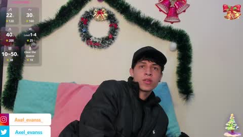Snapshot of axel_evanss chatting on December 27, 1:28 pm Axel Evanss online show from December 27, 1:28 pm