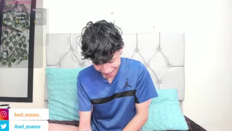 Snapshot of axel_evanss chatting on January 14, 12:24 pm Axel Evanss online show from January 14, 12:24 pm
