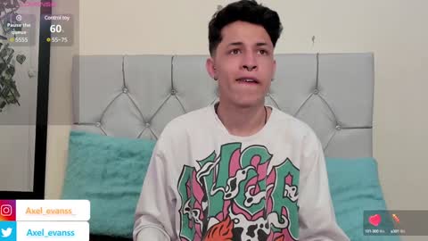 Snapshot of axel_evanss chatting on January 28, 1:38 pm Axel Evanss online show from January 28, 1:38 pm