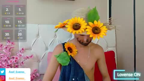 Snapshot of axel_evanss chatting on October 11, 1:59 pm Axel Evanss online show from October 11, 1:59 pm
