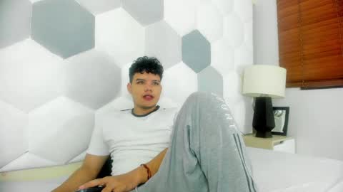 Axel Forte online show from April 25, 3:09 pm