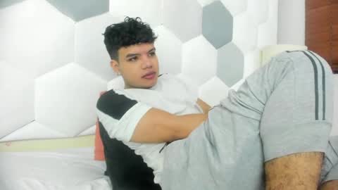 Axel Forte online show from April 11, 1:25 pm